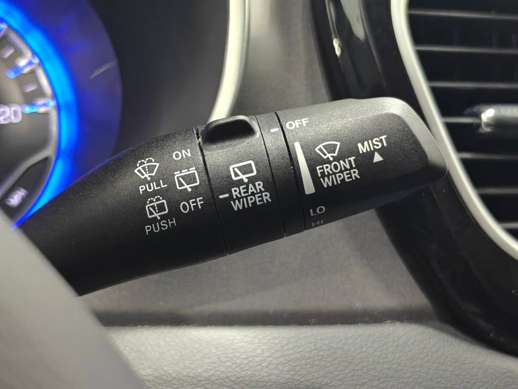 Used 2024 Chrysler Pacifica Touring-L image 47