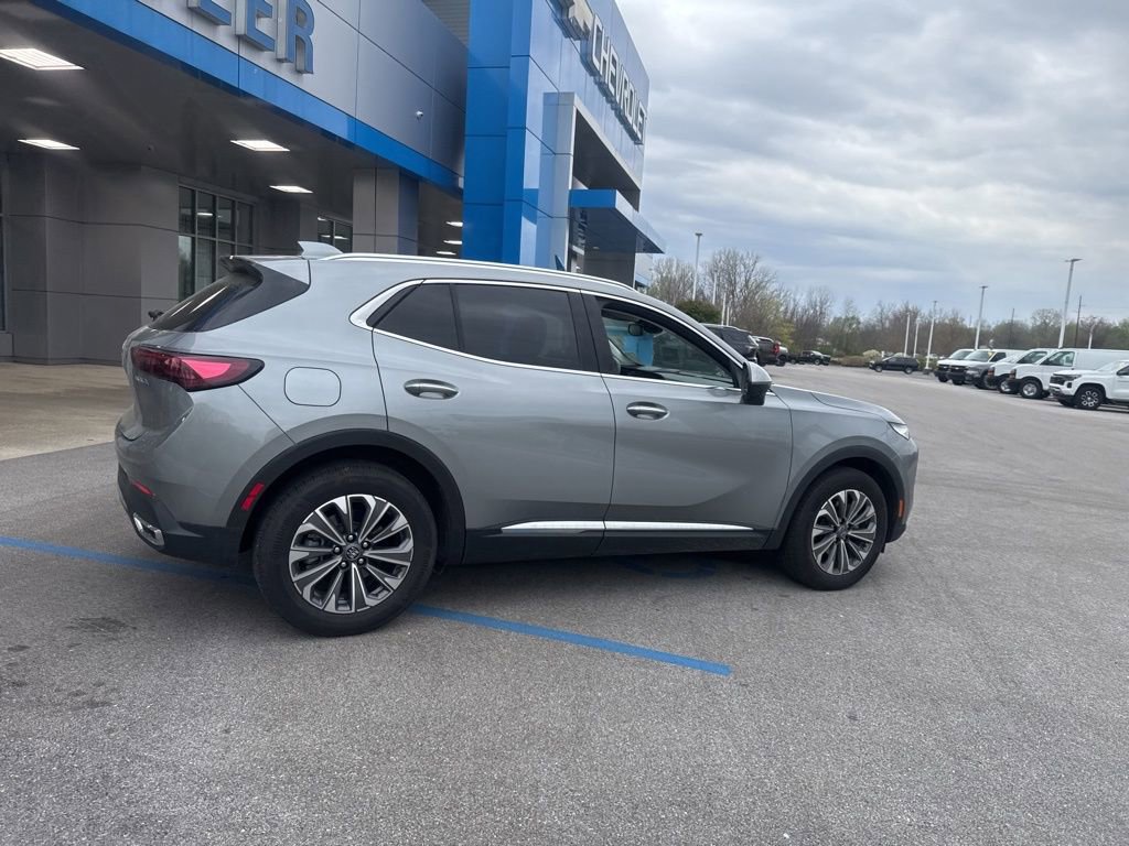 Used 2025 Buick Envision Preferred image 19