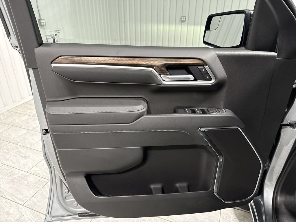 New 2026 Chevrolet Silverado 1500 LT w/ Z71 Off-Road Package AWD/4WD image 23