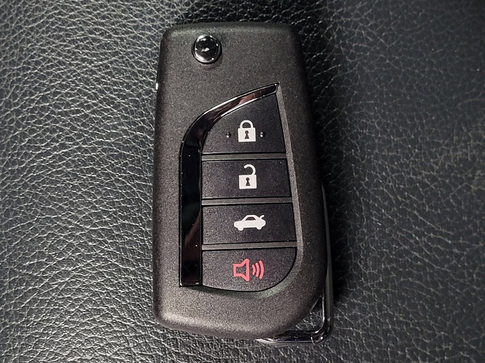 Used 2022 Toyota Camry SE FWD image 32