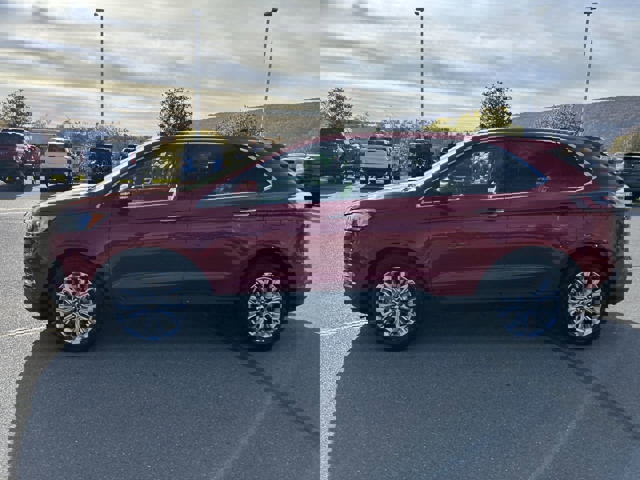 Used 2024 Ford Edge Titanium image 4