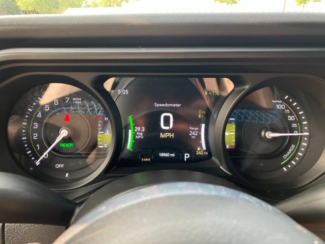 Used 2024 Jeep Wrangler High Altitude AWD/4WD image 12
