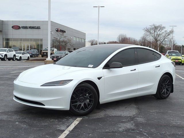 Used 2025 Tesla Model 3 Long Range image 2
