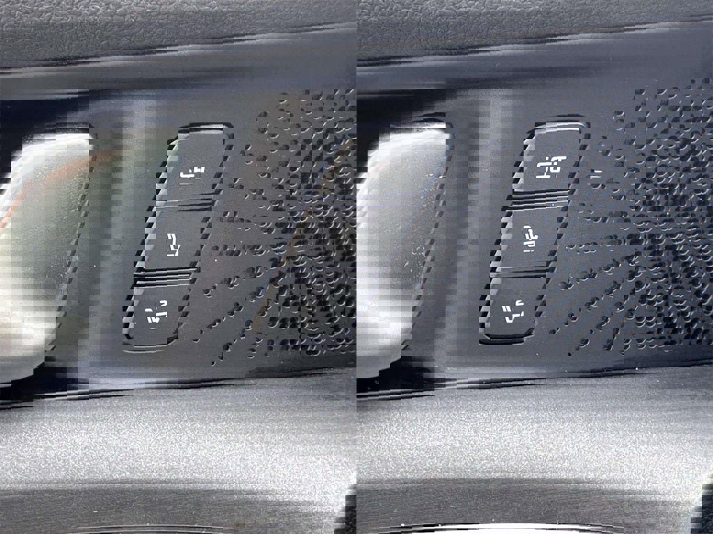 Certified 2025 Kia K5 GT w/ GT1 Package image 19