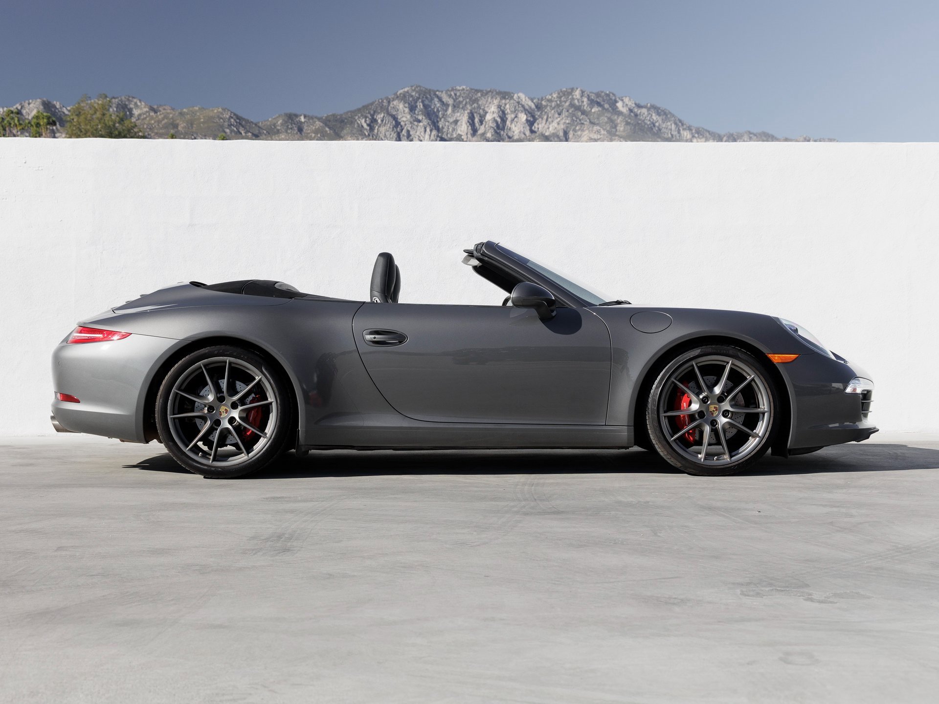 Used 2016 Porsche 911 Carrera S image 8