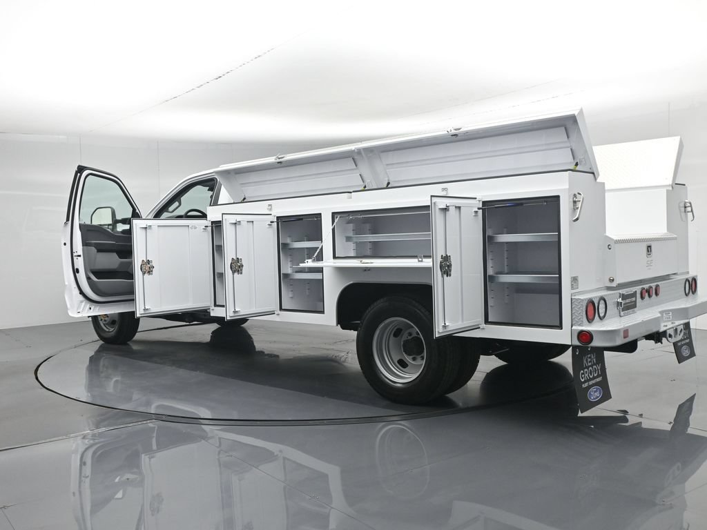 New 2026 Ford F350 XL w/ XL Chrome Package RWD image 36