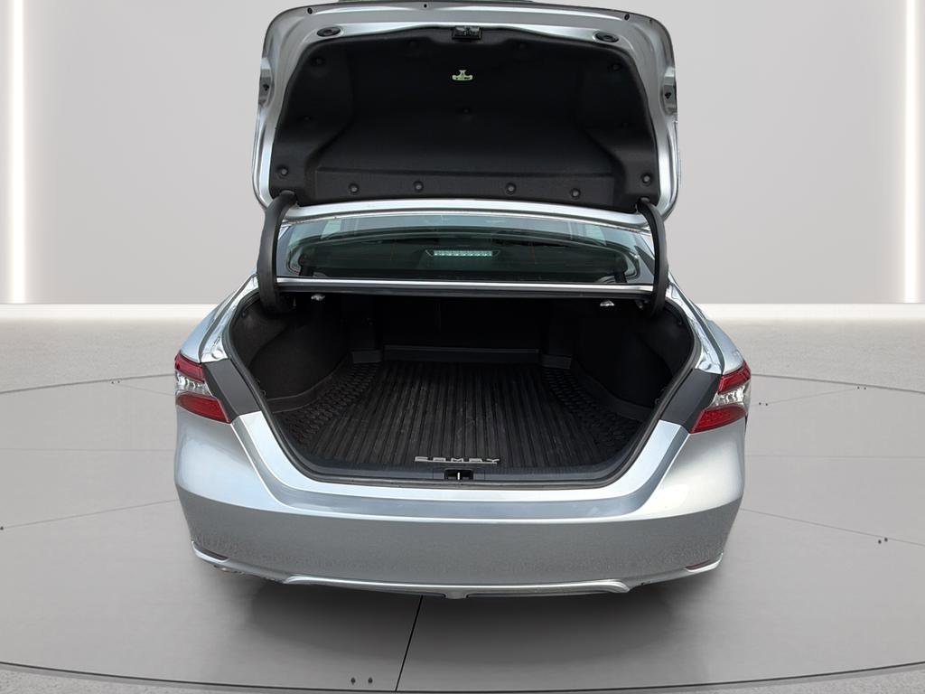 Used 2023 Toyota Camry XSE image 16