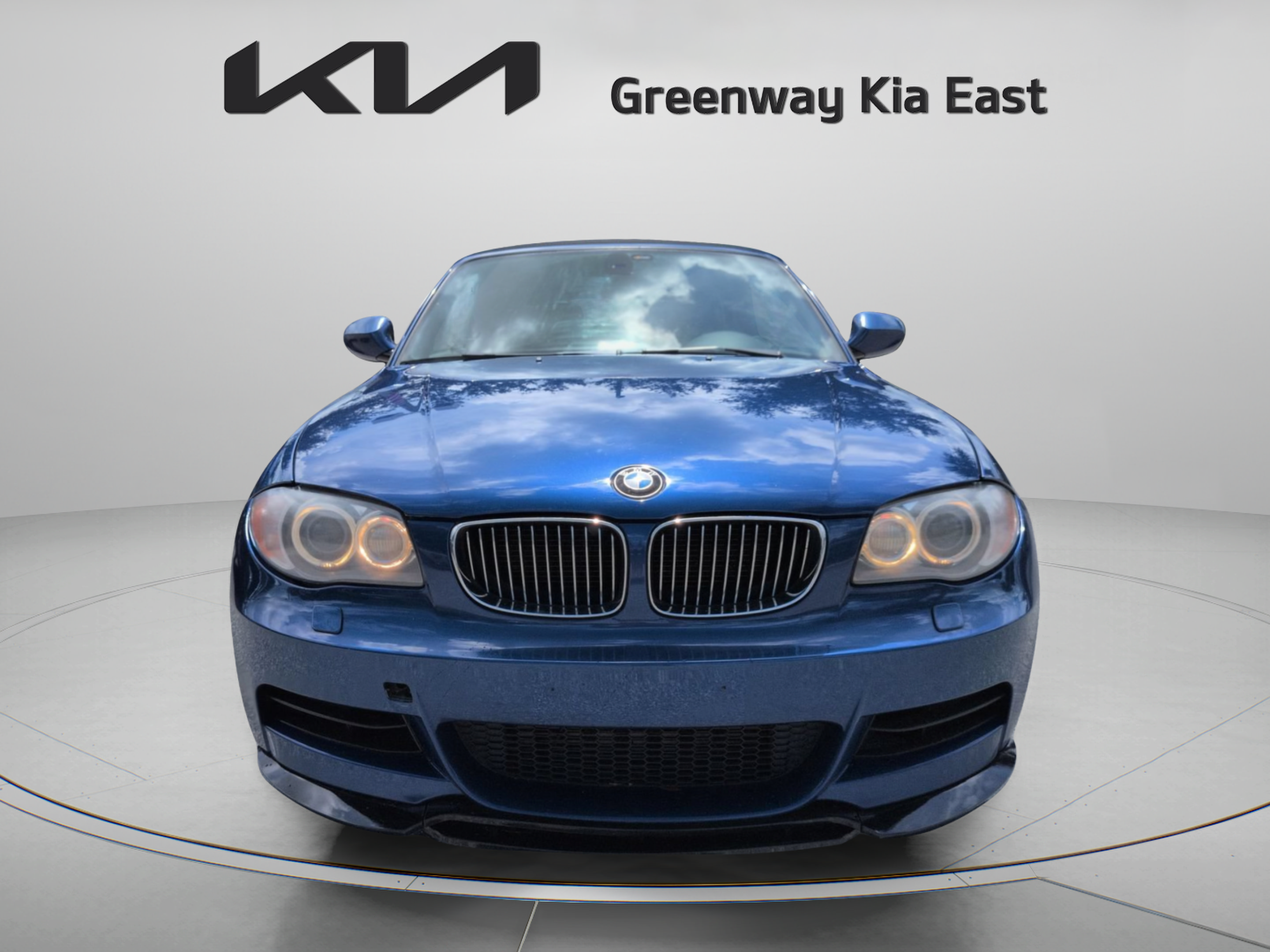 Used 2011 BMW 135i Convertible w/ Premium Pkg RWD image 11