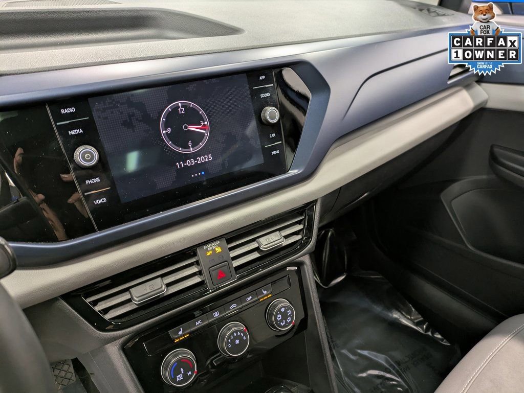 Used 2023 Volkswagen Taos SE w/ Panoramic Sunroof Package image 13