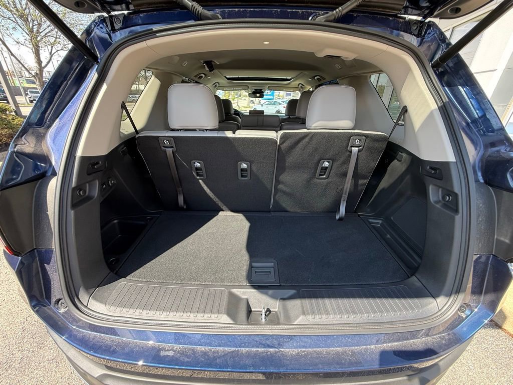 Used 2025 Honda Pilot Touring image 35