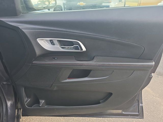 Used 2015 Chevrolet Equinox LT w/ Driver Convenience Package image 17