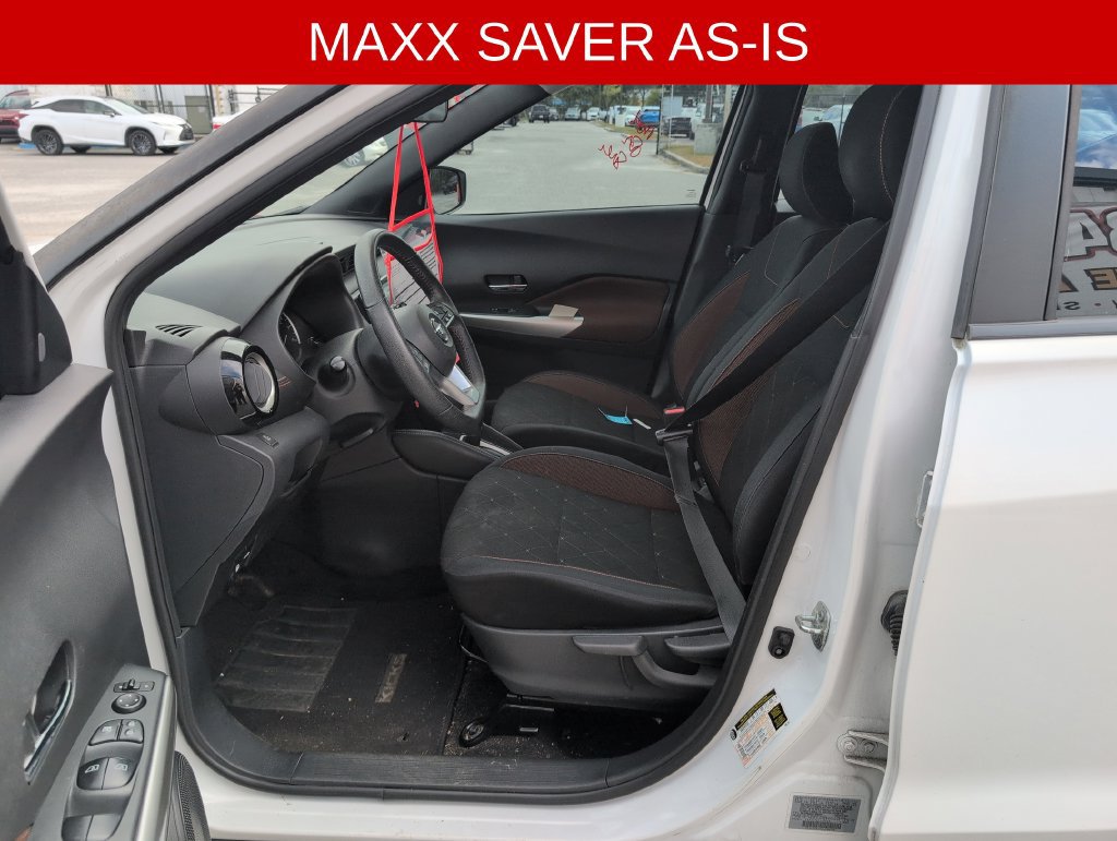 Used 2018 Nissan Kicks SR FWD image 10
