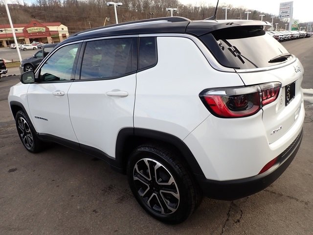 Certified 2022 Jeep Compass Limited image 3