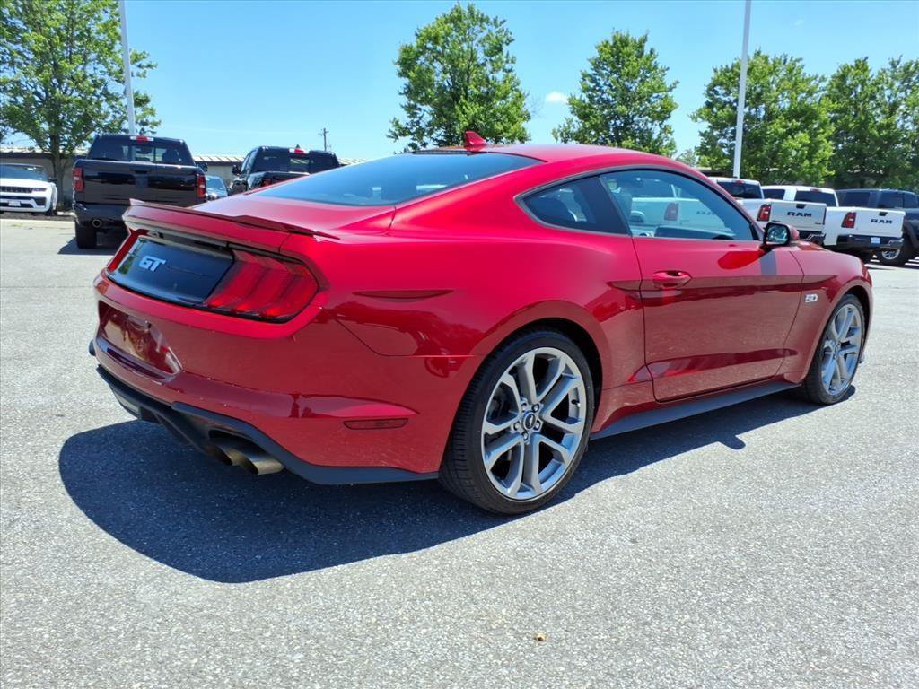 Used 2022 Ford Mustang GT Premium w/ Equipment Group 401A RWD image 4