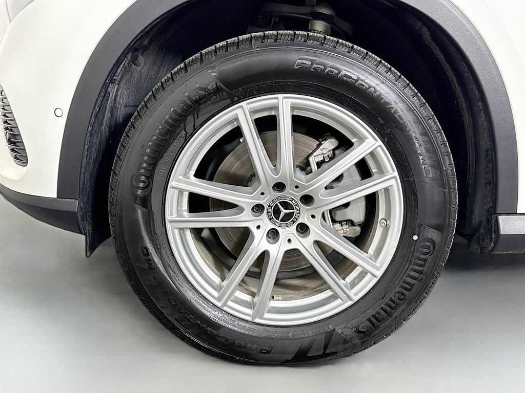 Certified 2025 Mercedes-Benz GLC 300 4MATIC image 32