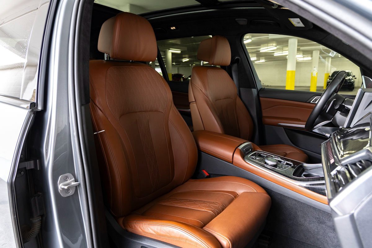 Certified 2025 BMW X7 M60i image 37