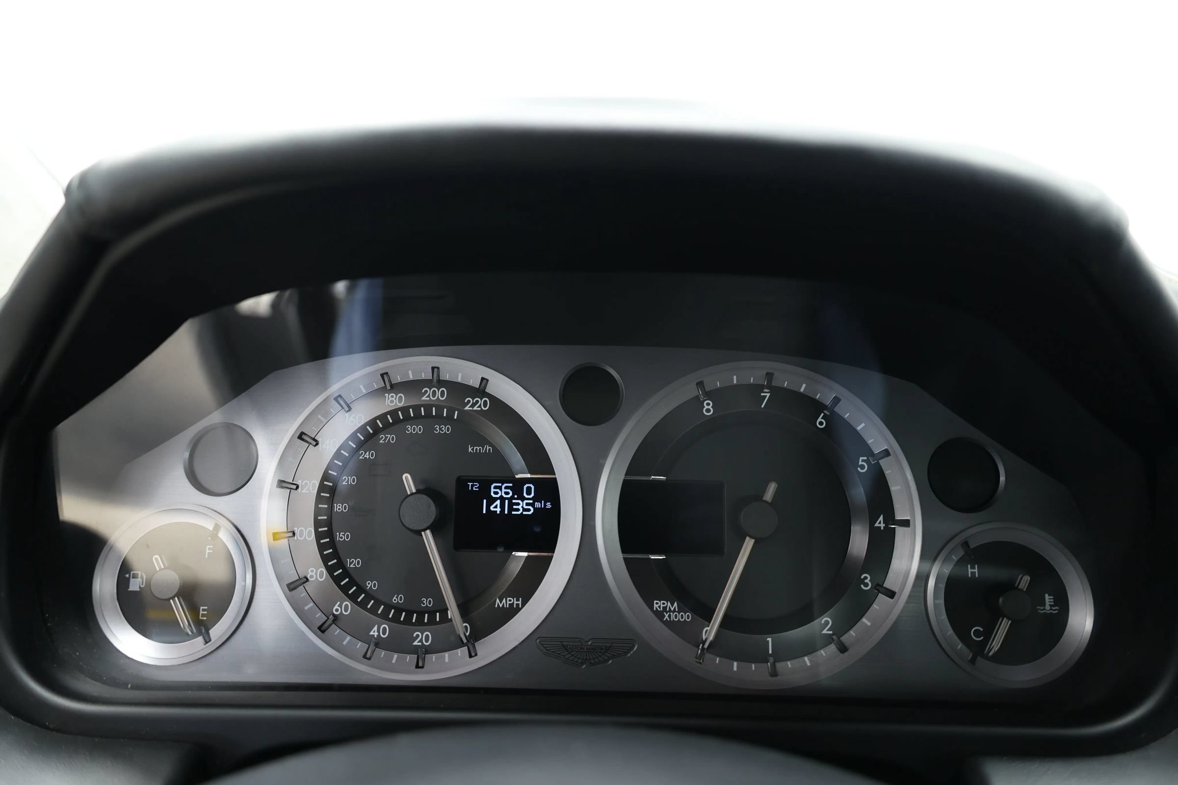 Used 2016 Aston Martin V8 Vantage S RWD image 27