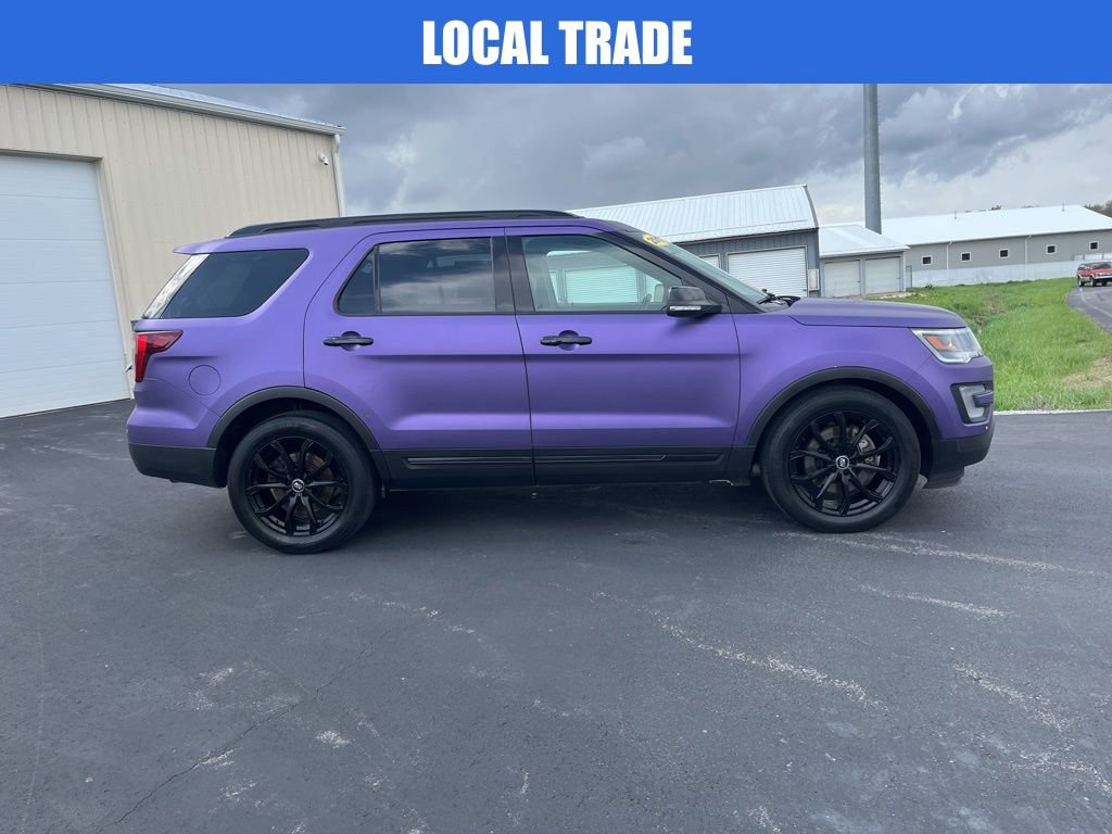 Used 2017 Ford Explorer Sport w/ Equipment Group 401A AWD/4WD image 3