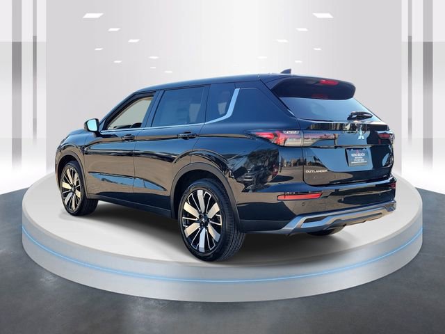 New 2026 Mitsubishi Outlander SE image 4