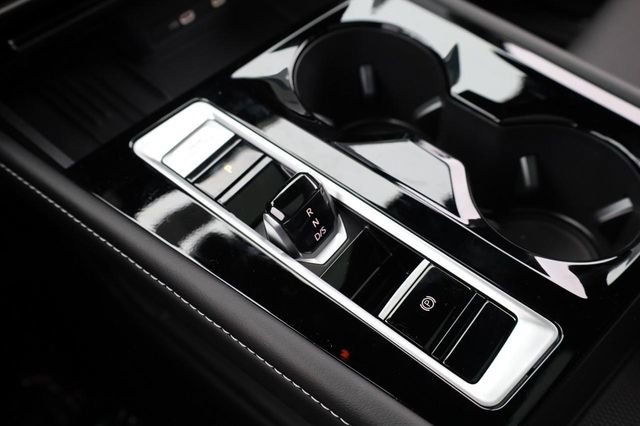 New 2026 Volkswagen Atlas Cross Sport SE image 17