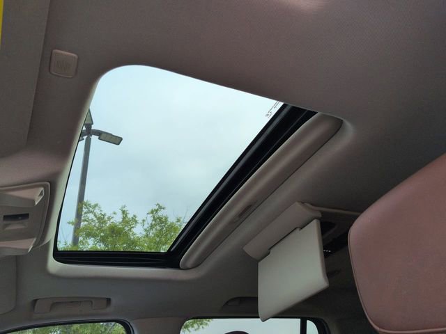 Used 2017 Cadillac Escalade Premium Luxury image 20