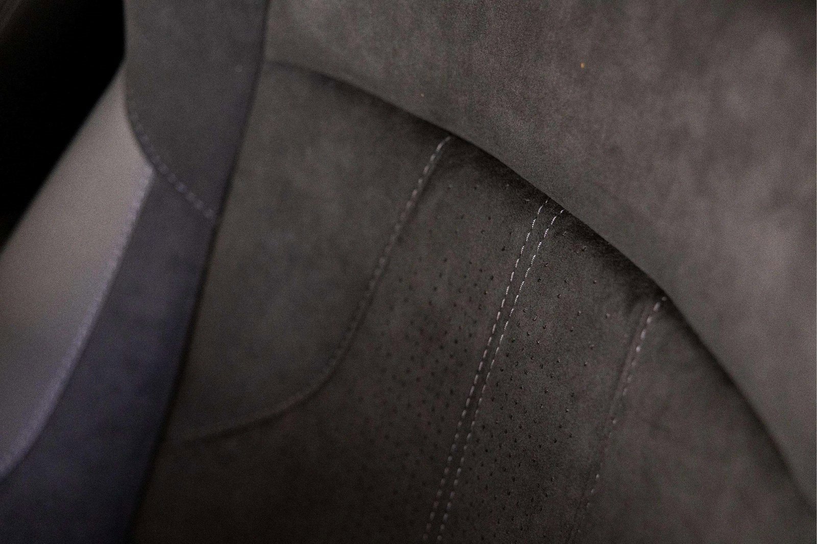 New 2026 Aston Martin V8 Vantage Coupe image 31