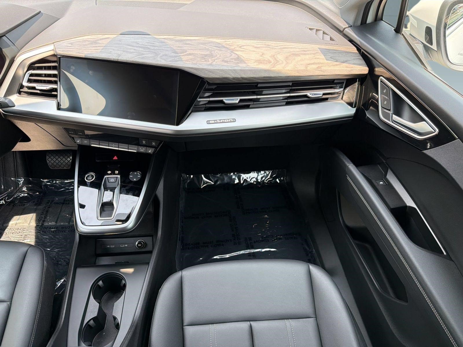 Used 2023 Audi Q4 e-tron Premium w/ Convenience Package RWD image 29