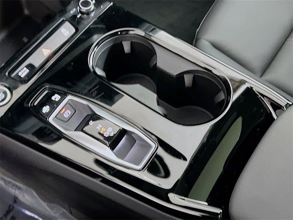 New 2025 Audi A6 e-tron Premium RWD image 16