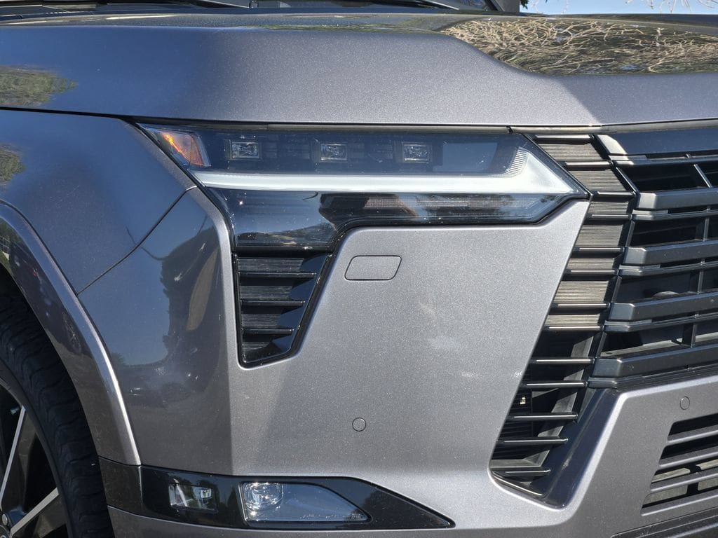 Used 2024 Lexus GX 550 w/ Cold Area Package AWD/4WD image 5