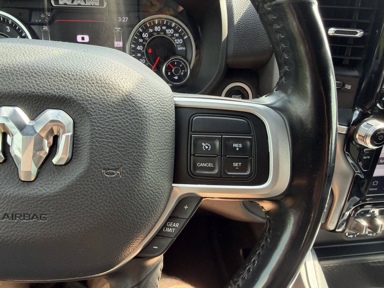 Used 2022 RAM 2500 Big Horn w/ Level C Equiment Group AWD/4WD image 29