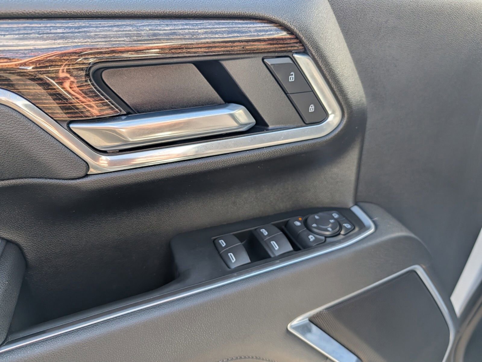 Used 2026 GMC Sierra 2500 SLE w/ SLE Value Package; image 26