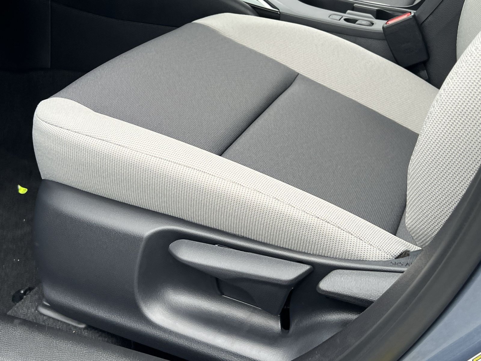 New 2027 Toyota Corolla LE FWD image 10