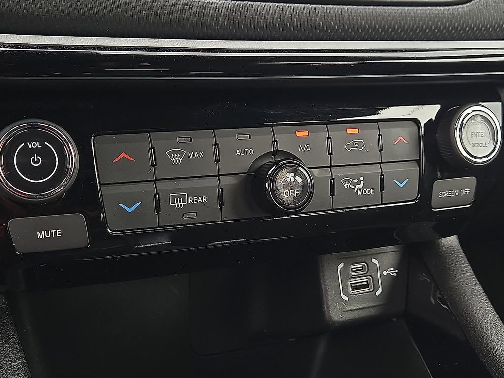 Used 2025 Jeep Compass Trailhawk w/ Sun & Sound Group image 14