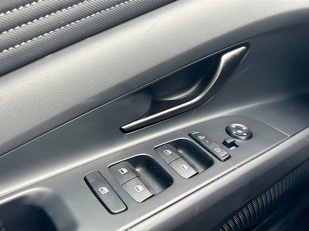 Certified 2026 Hyundai Elantra Sport image 17