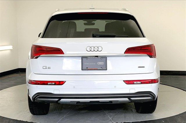 Certified 2023 Audi Q5 2.0T Premium Plus image 4
