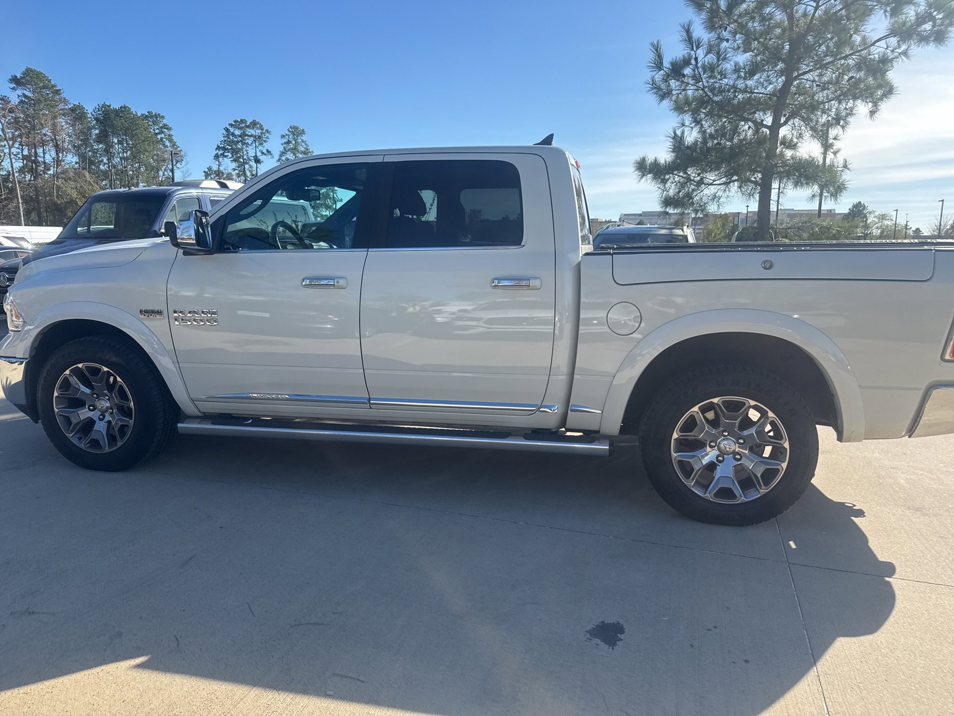 Used 2018 RAM 1500 Laramie Longhorn image 7