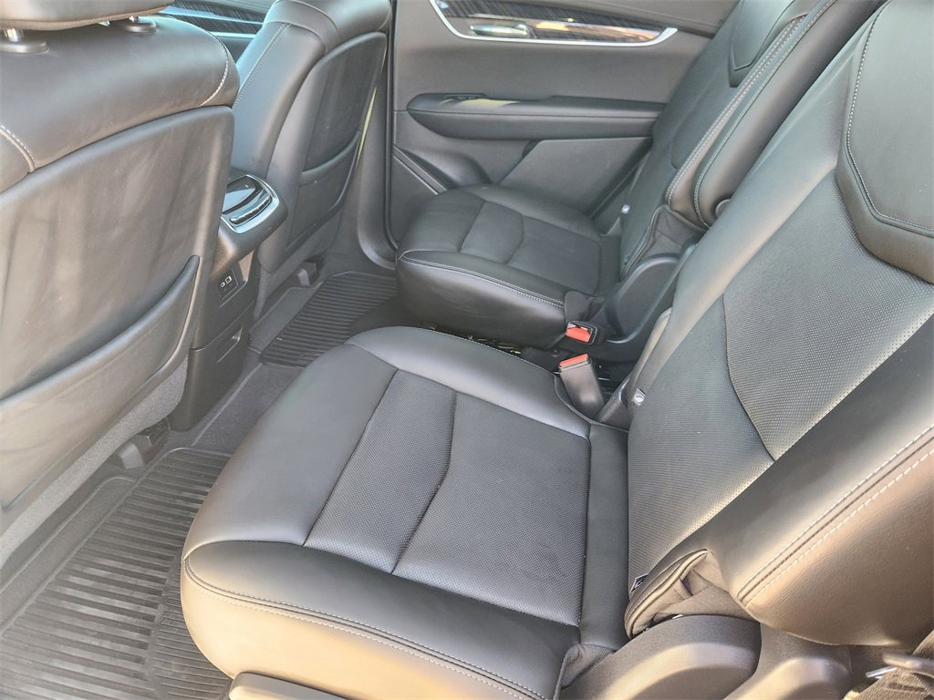 Used 2021 Cadillac XT6 Premium Luxury image 30