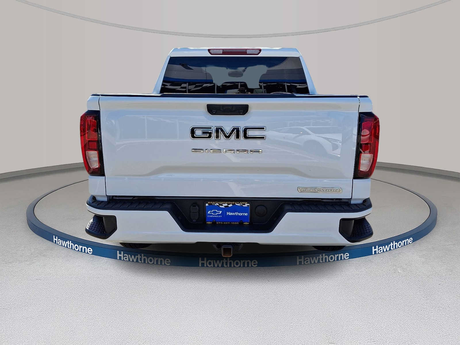 Used 2023 GMC Sierra 1500 Elevation w/ LPO, Elevation Black Package AWD/4WD image 4