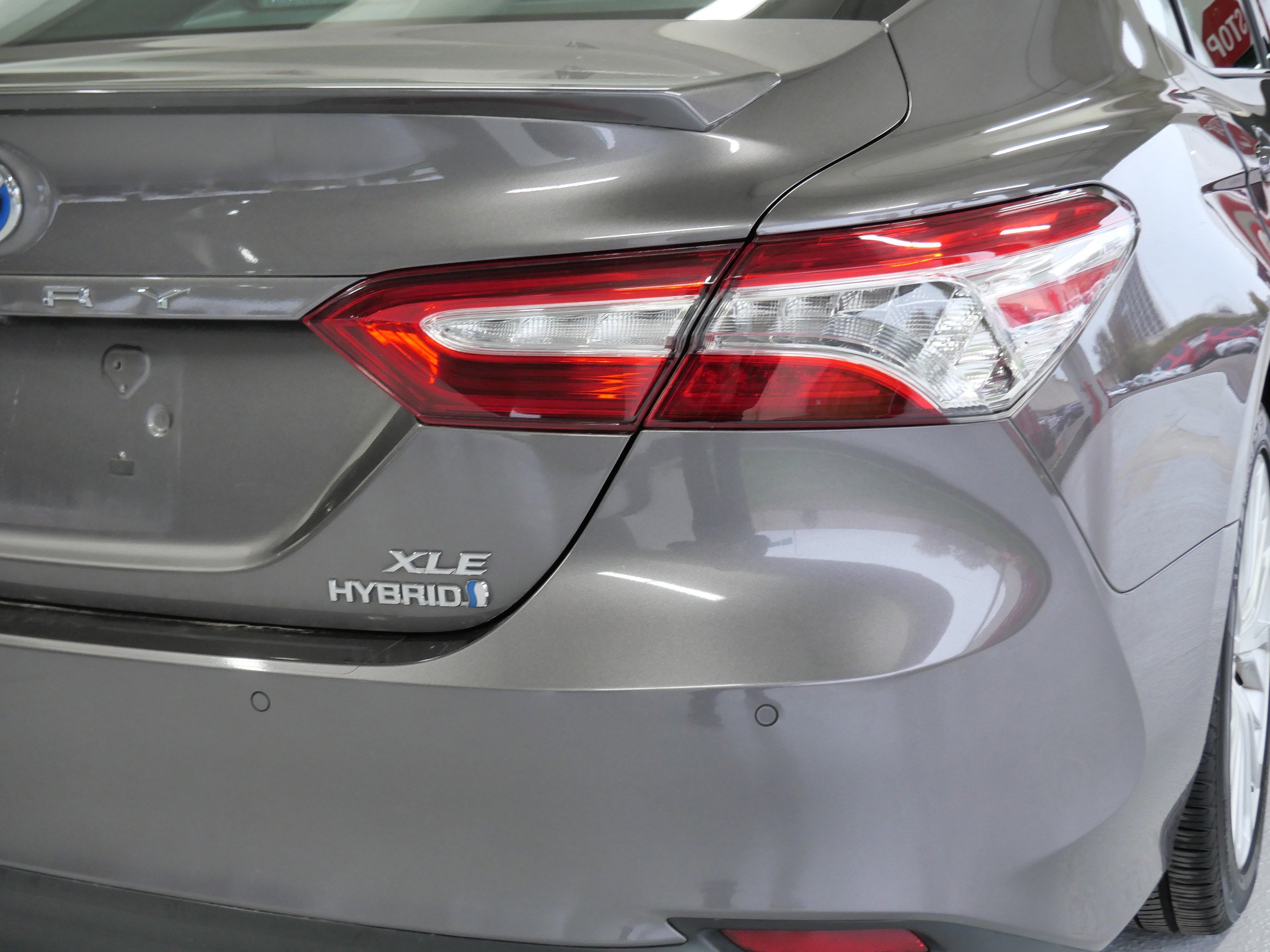 Certified 2018 Toyota Camry XLE image 18