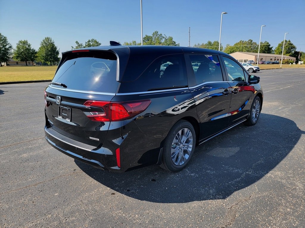 New 2026 Honda Odyssey Touring image 19