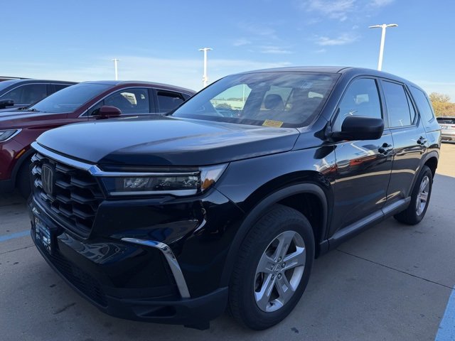 Used 2023 Honda Pilot LX