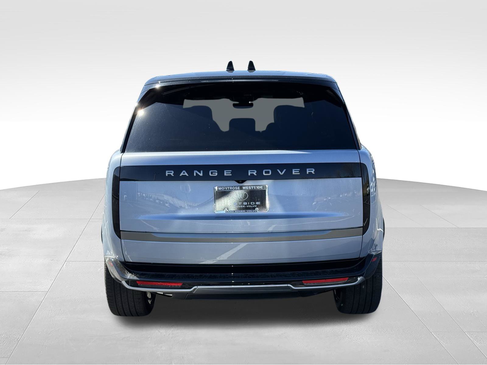 New 2026 Land Rover Range Rover Long Wheelbase SE AWD/4WD image 4