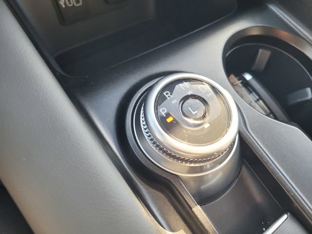 Used 2026 Ford Explorer Active AWD/4WD image 18