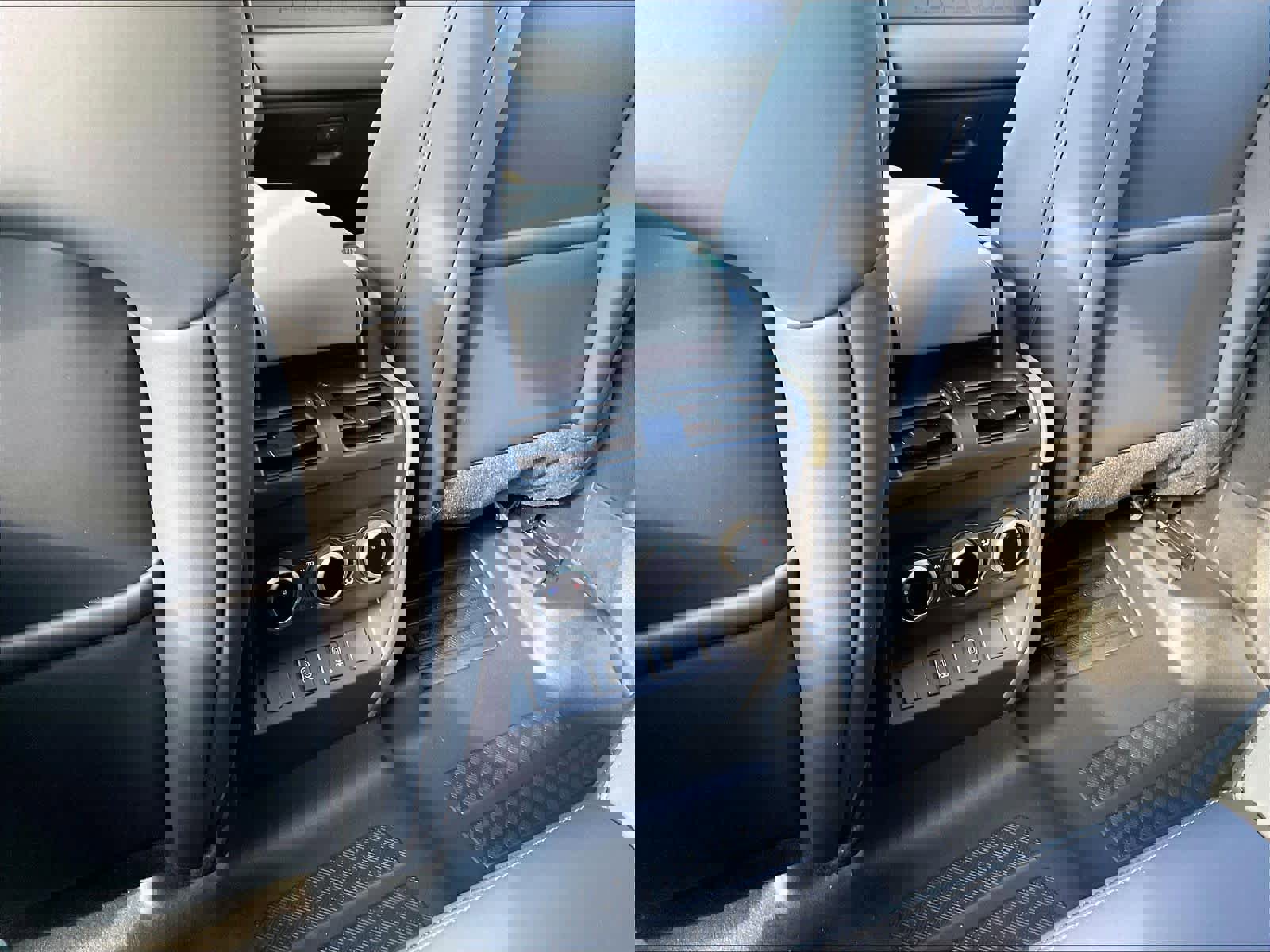 New 2026 Land Rover Defender 110 S image 16