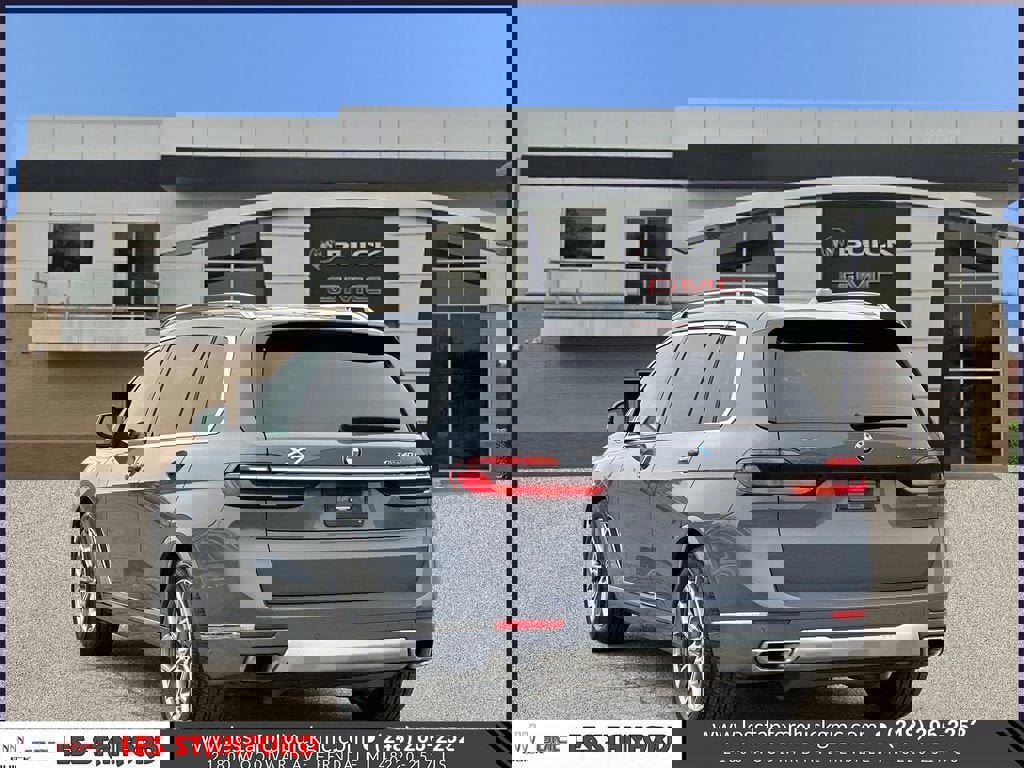 Used 2023 BMW X7 xDrive40i w/ Executive Package image 4