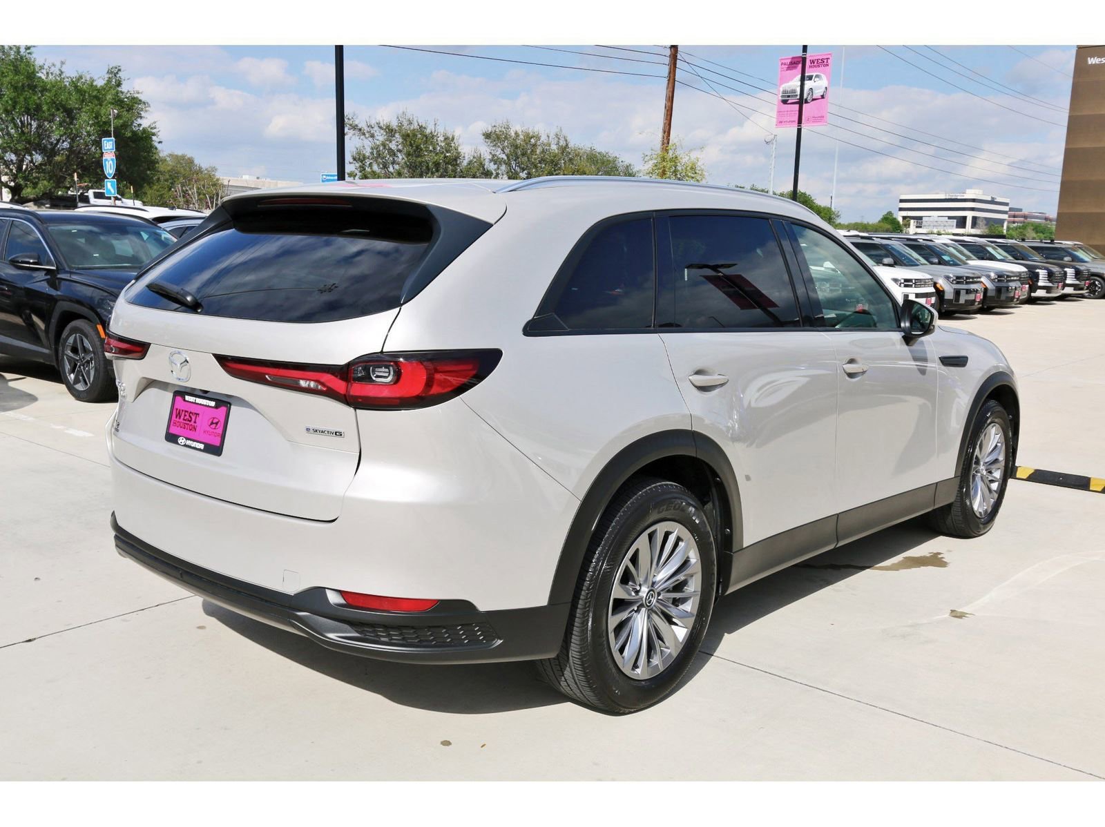 Used 2024 MAZDA CX-90 3.3 Turbo w/ Preferred Plus image 8