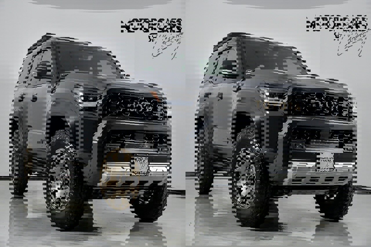 Used 2025 Toyota 4Runner Trailhunter image 1