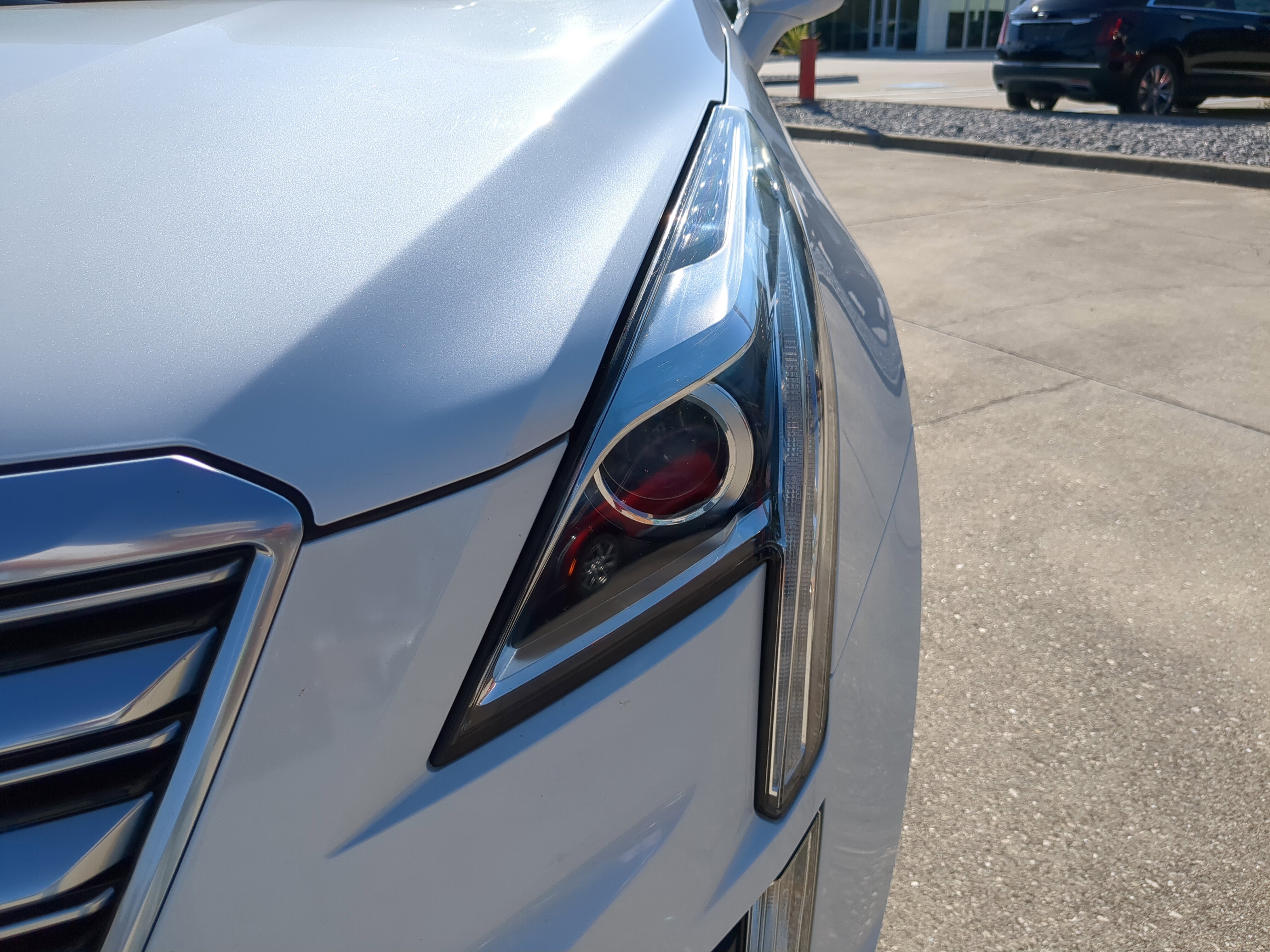 Used 2017 Cadillac XT5 Luxury w/ Driver Awareness Package image 9