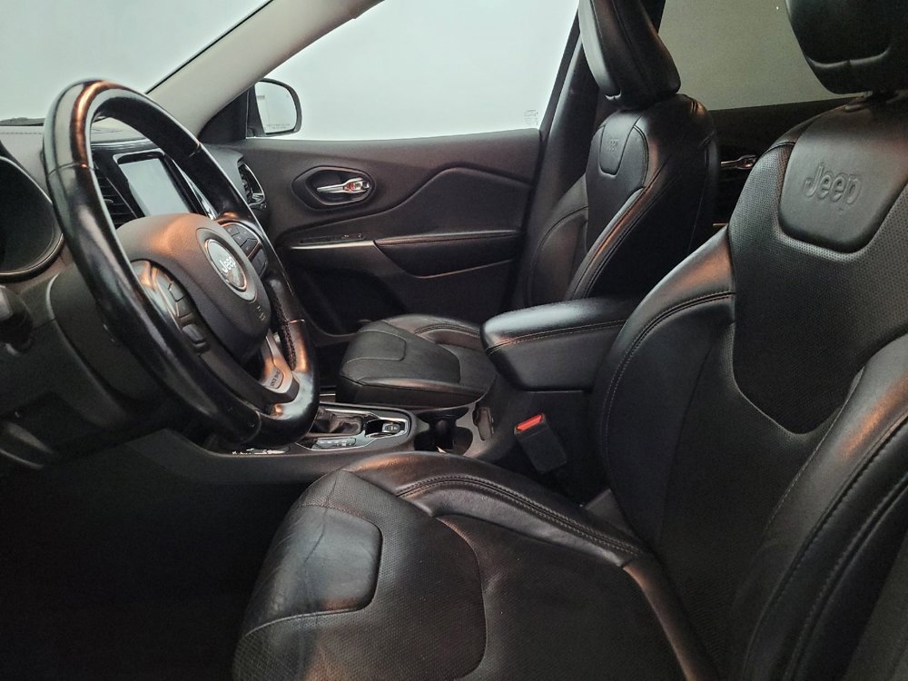 Used 2020 Jeep Cherokee Limited image 17