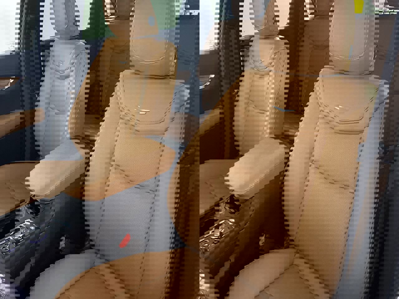 Certified 2022 Cadillac XT5 Premium Luxury image 12